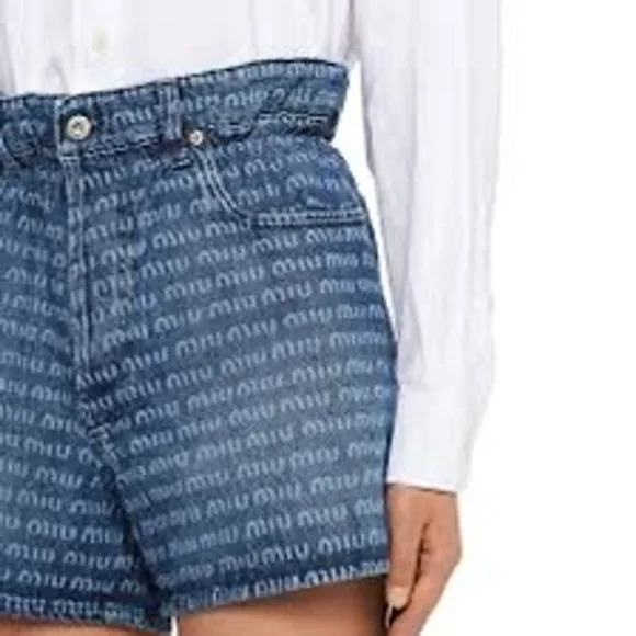 MIU MIU Shorts - Picture 2 of 9